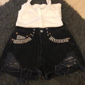 Levi high waisted shorts with studs